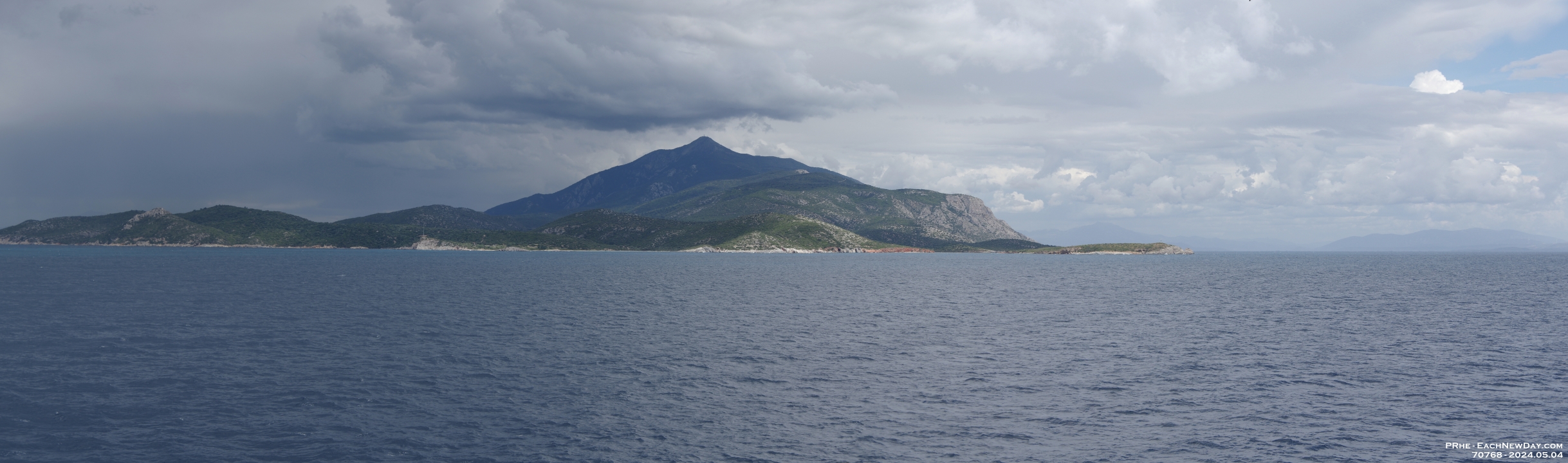 70768PaCr - Footsteps of Paul - On the Celesteyal Discovery, passing through the Strait of Samos